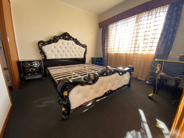 X01 European Luxurious Cream Black/White Tufted Rococo 7 Pieces Bedroom Set
